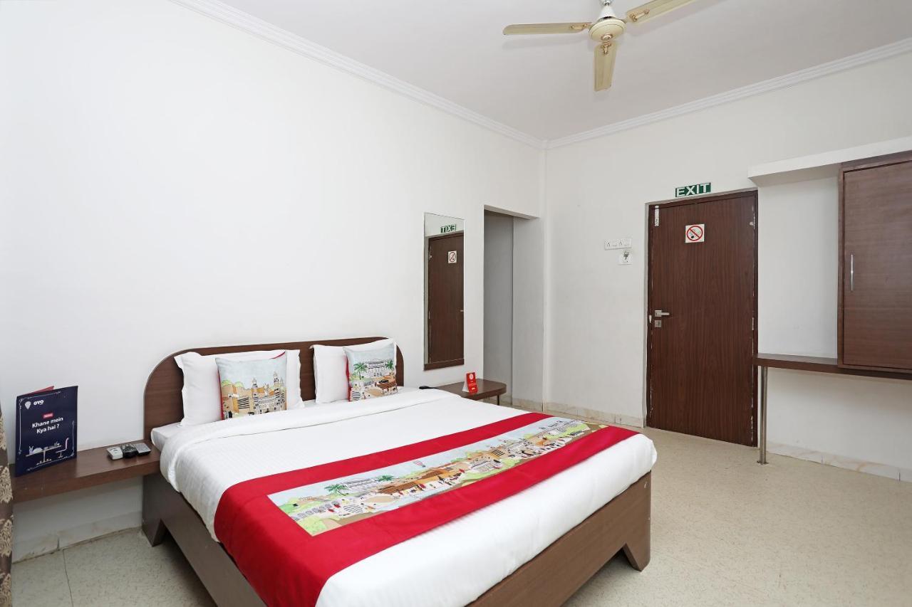 โอโย 10671 โฮเต็ล ไสเปรม Hotel นาสิก ภายนอก รูปภาพ