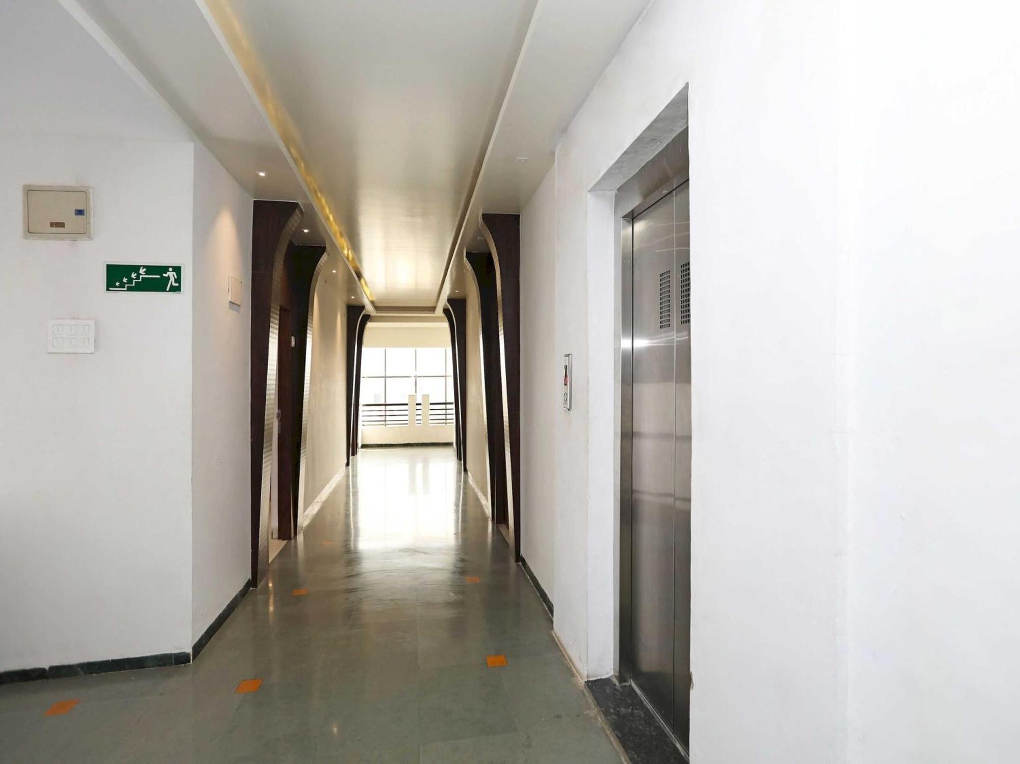 โอโย 10671 โฮเต็ล ไสเปรม Hotel นาสิก ภายนอก รูปภาพ