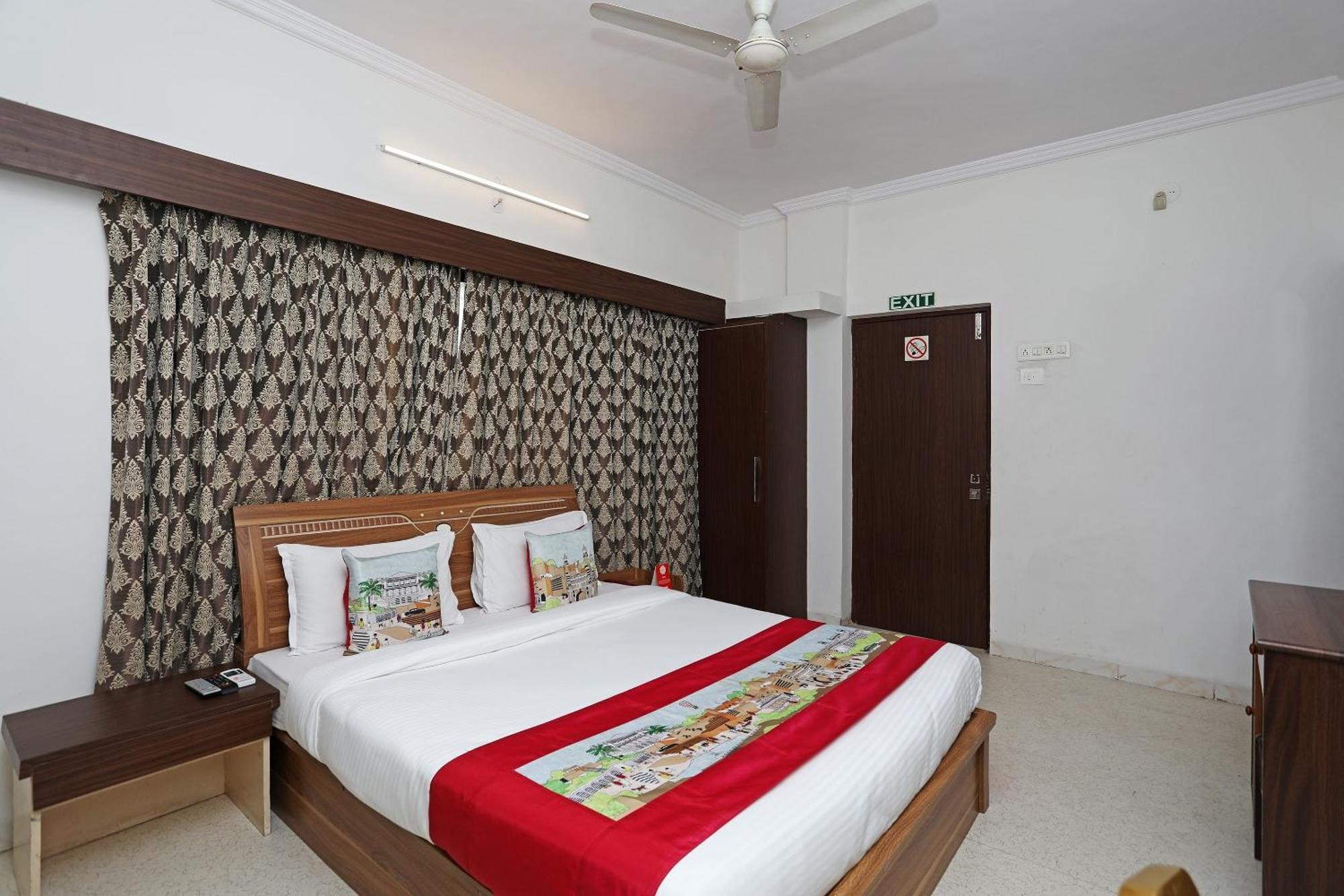 โอโย 10671 โฮเต็ล ไสเปรม Hotel นาสิก ภายนอก รูปภาพ