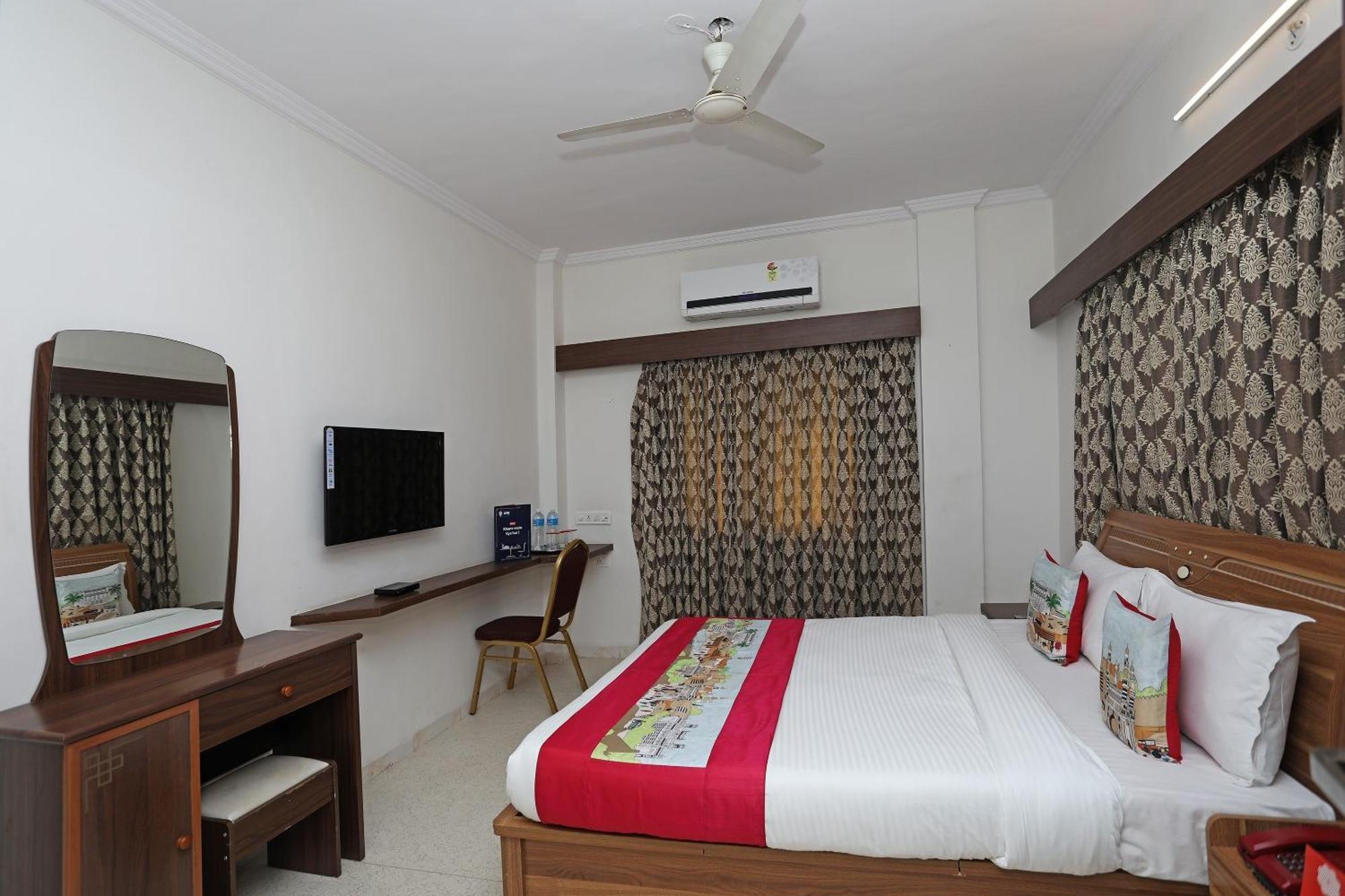โอโย 10671 โฮเต็ล ไสเปรม Hotel นาสิก ภายนอก รูปภาพ