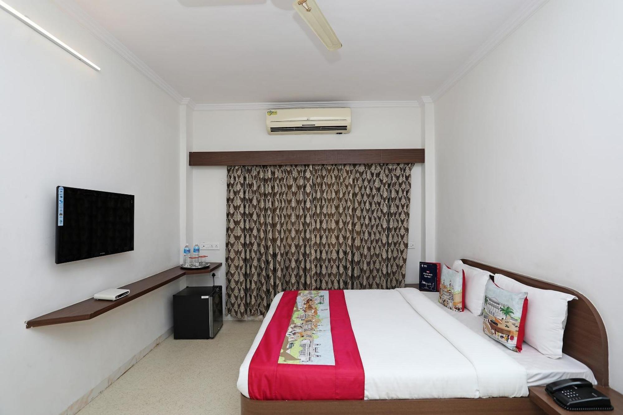 โอโย 10671 โฮเต็ล ไสเปรม Hotel นาสิก ภายนอก รูปภาพ